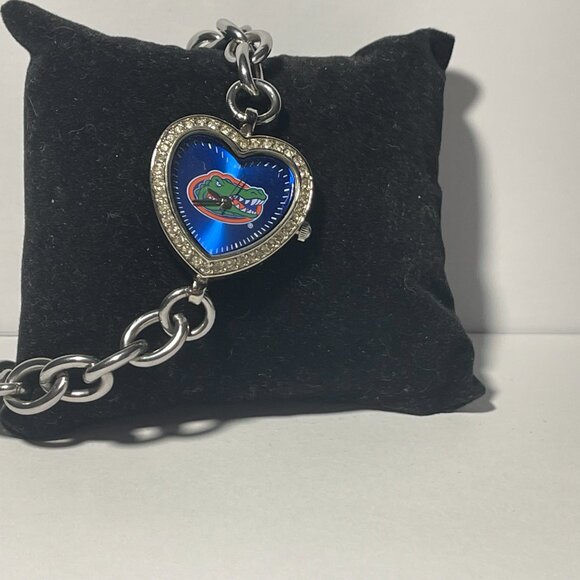 Florida Gators NCAA Heart Stainless Steel Bracelet Watch by Game Time NEW - Picture 2 of 4